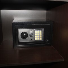 Hotel PSA Sport сейф в номере