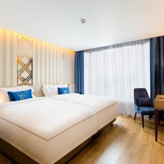 Отель Glow Sukhumvit 5 By Centropolis Бангкок комната для гостей фото 5
