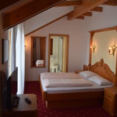 Hotel Tannhof Кальдаро-сулла-Страда-дель-Вино сейф в номере