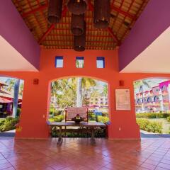 Отель Royal Decameron Complex интерьер отеля