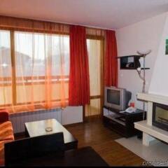 Апартаменты Mountview Lodge Apartments Банско комната для гостей