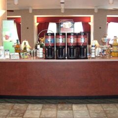 Отель Hampton Inn Columbus-International Airport США, Колумбус - отзывы, цены и фото номеров - забронировать отель Hampton Inn Columbus-International Airport онлайн гостиничный бар