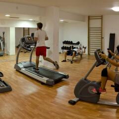 Club Hotel Aguamarina фитнесс-зал