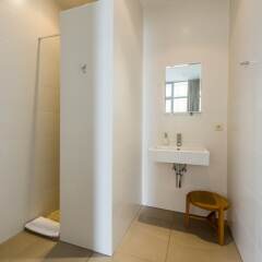 Отель Smartflats Design Antwerp Central Антверпен ванная