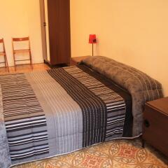 Отель Hostal Paraiso Барселона комната для гостей