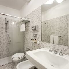 Отель Relais Fontana Di Trevi Рим ванная