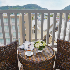 Отель Grand Mercure Phuket Patong 5* Стандартный номер с различными типами кроватей фото 5