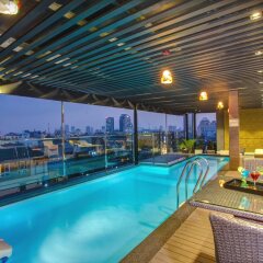 Golden Lotus Luxury Hotel бассейн фото 3