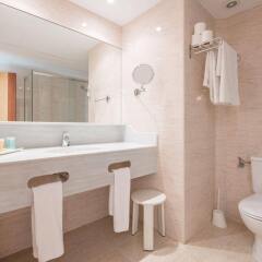 Hotel Apartamentos Blau Parc ванная