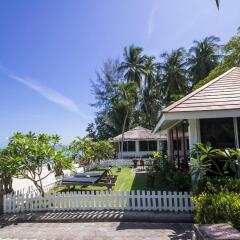 Отель Rajapruek Samui Resort Таиланд, Самуи - отзывы, цены и фото номеров - забронировать отель Rajapruek Samui Resort онлайн пляж
