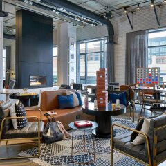Отель Moxy Columbus Short North США, Колумбус - отзывы, цены и фото номеров - забронировать отель Moxy Columbus Short North онлайн интерьер отеля фото 2