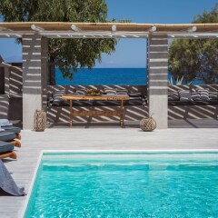 Отель Damma Beachfront Luxury Villa Греция, Остров Санторини - отзывы, цены и фото номеров - забронировать отель Damma Beachfront Luxury Villa онлайн бассейн фото 3