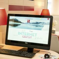 Отель ibis Lisboa Alfragide интерьер отеля