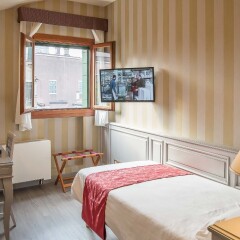 Hotel La Fenice Et Des Artistes детские мероприятия фото 2