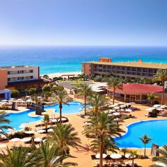 Отель Iberostar Playa Gaviotas Park - All Inclusive Испания, Джандия-Бич - отзывы, цены и фото номеров - забронировать отель Iberostar Playa Gaviotas Park - All Inclusive онлайн балкон