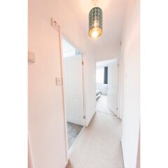Отель Bright & Airy 2-bedroom Flat for 6 in Blackheath интерьер отеля