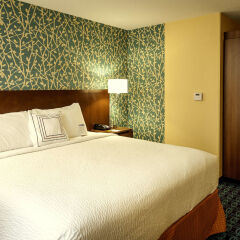 Отель Fairfield Inn & Suites Meridian комната для гостей фото 4
