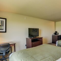 Отель Cobblestone Inn & Suites - Altamont удобства в номере