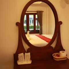 Отель Waterside Resort интерьер отеля