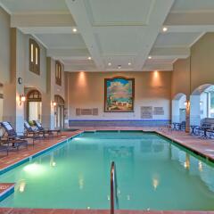 Embassy Suites Hotel Milpitas-Silicon Valley бассейн