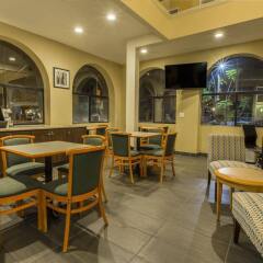 Отель Milpitas Inn питание
