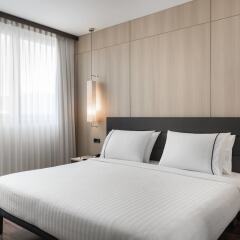 Отель AC Hotel Firenze by Marriott Италия, Флоренция - 1 отзыв об отеле, цены и фото номеров - забронировать отель AC Hotel Firenze by Marriott онлайн комната для гостей