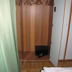 Отель Residence Select сейф в номере