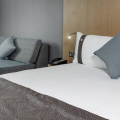 Отель Holiday Inn London - Luton Airport комната для гостей фото 5