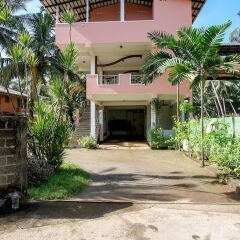 OYO 246 Roy Villa Beach Hotel Галле вид на фасад