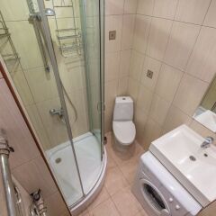 Гостиница AG Apartment on Mashinostroenya 9, 135 в Москве отзывы, цены и фото номеров - забронировать гостиницу AG Apartment on Mashinostroenya 9, 135 онлайн Москва ванная
