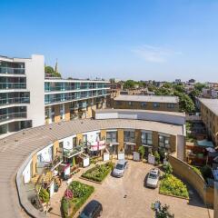 Апартаменты Lovely Studio W/balcony in Islington, 4 Guests балкон