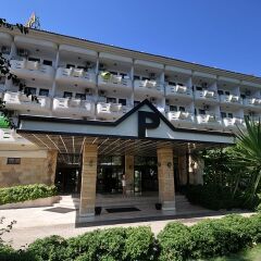 Club Hotel Pineta - All Inclusive вид на фасад