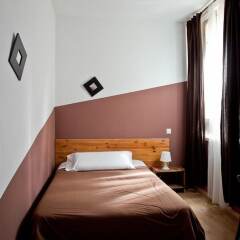 Отель Hostal Abaaly Испания, Мадрид - 4 отзыва об отеле, цены и фото номеров - забронировать отель Hostal Abaaly онлайн комната для гостей фото 2
