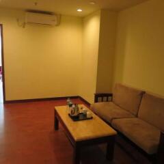 Отель Home Inn Shenzhen Bao'an South Road Шэньчжэнь комната для гостей фото 2