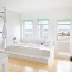 Отель Couples Tower Isle All Inclusive ванная фото 2