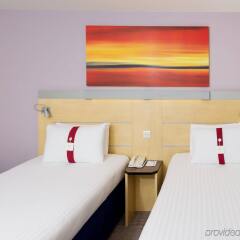 Отель Holiday Inn Express London Stansted комната для гостей фото 2