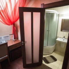 Гостиница Мини-Отель Городская усадьба Русский Двор в Ижевске отзывы, цены и фото номеров - забронировать гостиницу Мини-Отель Городская усадьба Русский Двор онлайн Ижевск удобства в номере