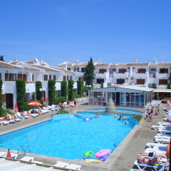 Отель Apartamentos Cristina бассейн фото 2