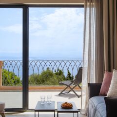 Отель MarBella Nido Suite Hotel & Villas - Adults Only Греция, Агиос Иоаннис Перистерон - отзывы, цены и фото номеров - забронировать отель MarBella Nido Suite Hotel & Villas - Adults Only онлайн комната для гостей фото 4