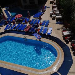 Seren Sari Hotel с домашними животными