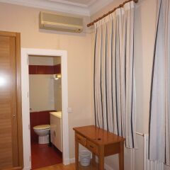 Отель Hostal Santillan удобства в номере
