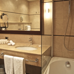 Отель Starhotels Ritz ванная фото 2