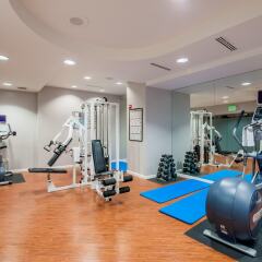 Отель Crowne Plaza Los Angeles-Commerce Casino фитнесс-зал