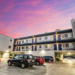Отель Travelodge Culver City парковка