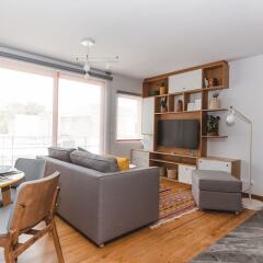 Отель Hip, Tech Top Floor Apt, w/ Private Terrace Мехико фото 13