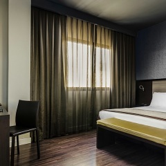 Отель Sercotel Asta Regia Jerez Испания, Херес-де-ла-Фронтера - 2 отзыва об отеле, цены и фото номеров - забронировать отель Sercotel Asta Regia Jerez онлайн сейф в номере