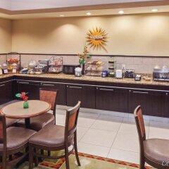 La Quinta Inn & Suites by Wyndham Port Arthur in Port Arthur, United States of America from 132$, photos, reviews - zenhotels.com