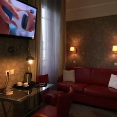 Hotel Les Chansonniers Paris France Zenhotels - 