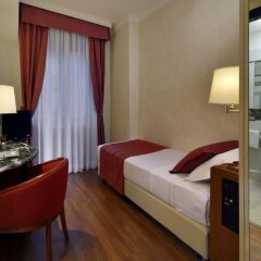 Отель Best Western Hotel City Италия, Милан - 1 отзыв об отеле, цены и фото номеров - забронировать отель Best Western Hotel City онлайн сейф в номере