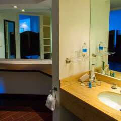 Отель Best Western Plus Puebla ванная фото 2